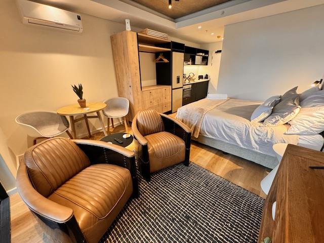 To Let 0 Bedroom Property for Rent in Sea Point Western Cape